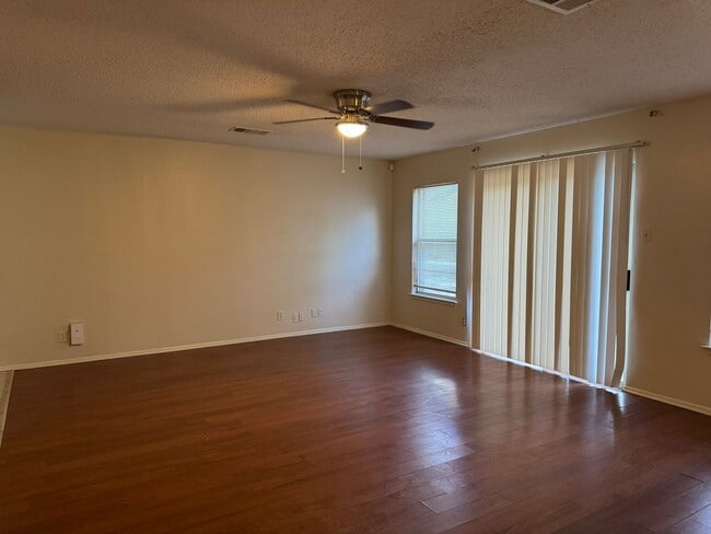 Photo - 8251 Sunshine Trail Dr