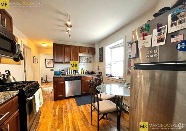 Building Photo - 678 Bennington St Unit 1 Rental