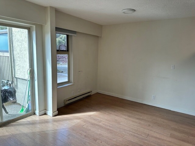 Photo - 850-850 Rupert Terrace