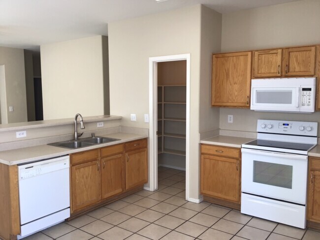 Photo - 5706 E Forge Cir