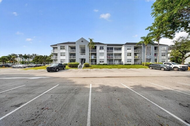 Photo - 8540 SW 212th St Unit 202