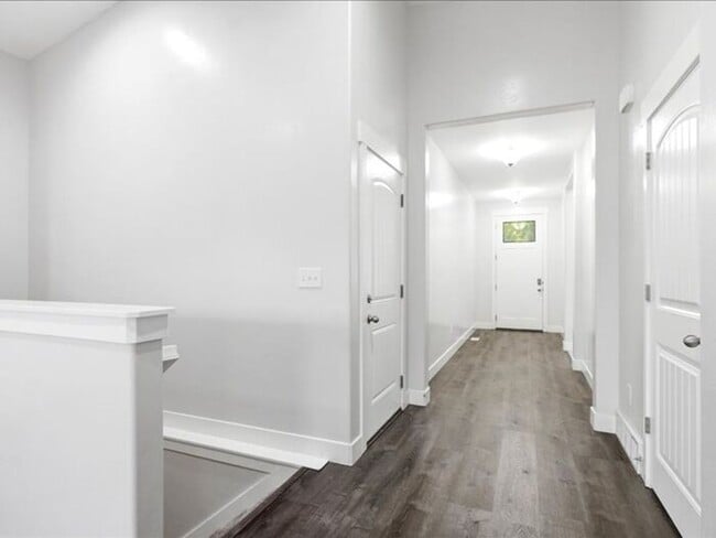 Photo - S Jordan-Beautiful 5 bed 3 bath family home
