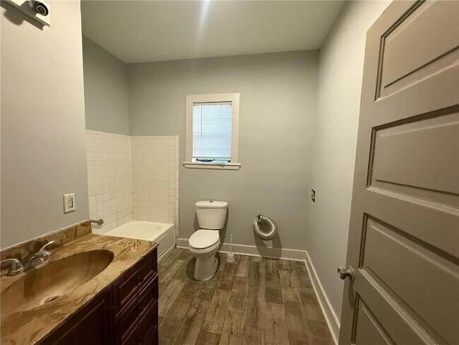 Photo - 2500 Monroe St Apartamento