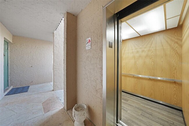 Photo - 601 Shreve St Unit 42C