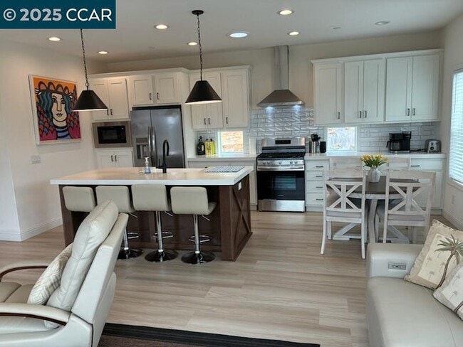 Photo - 630 Sunnyside Rd