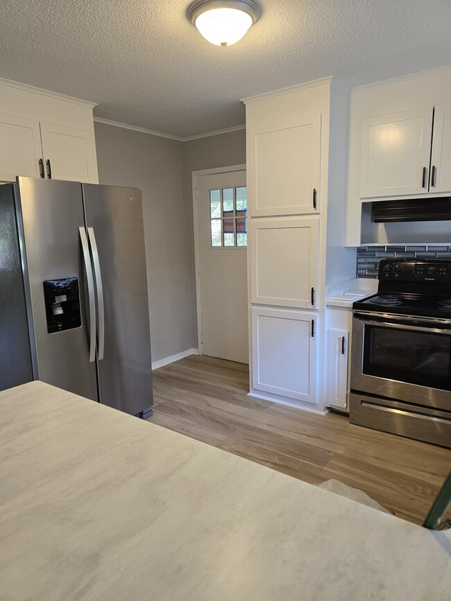 Photo - 700 Delverton Rd