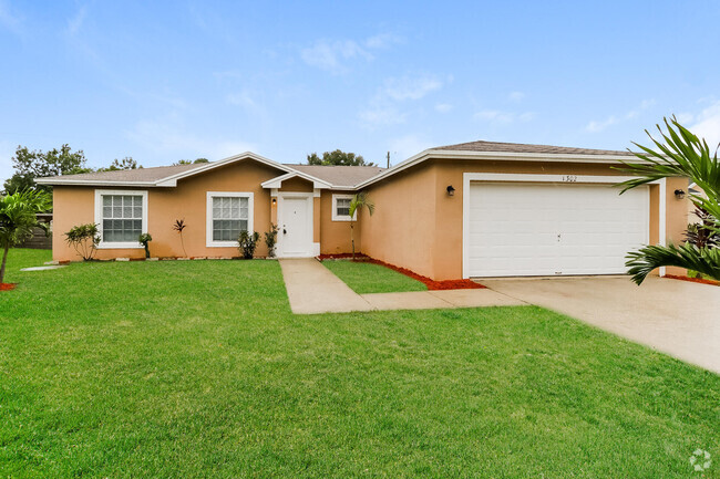 Building Photo - 1302 SW Amboy Ave Rental