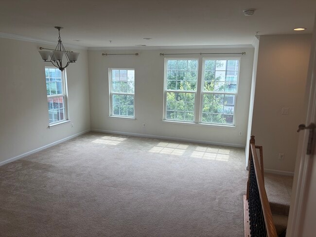 Building Photo - 3190 Yeager Dr Unit End  multi level condo
