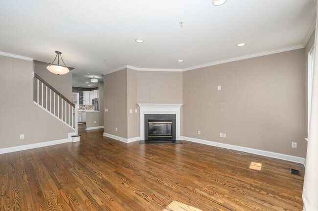 Photo - 3212 Toone St