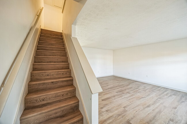 Lakota Pointe Townhomes