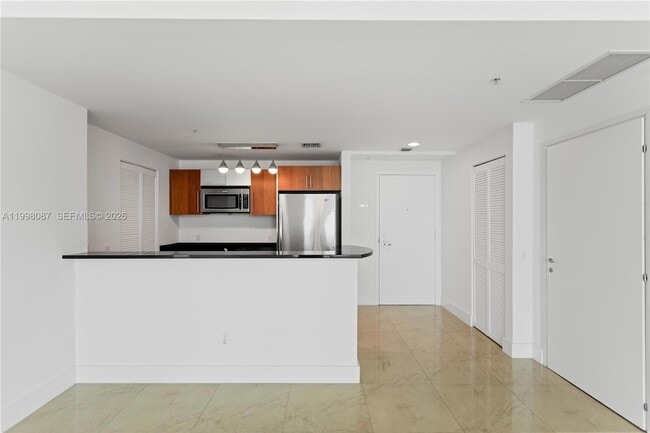 Photo - 300 S Biscayne Blvd Unit T2414