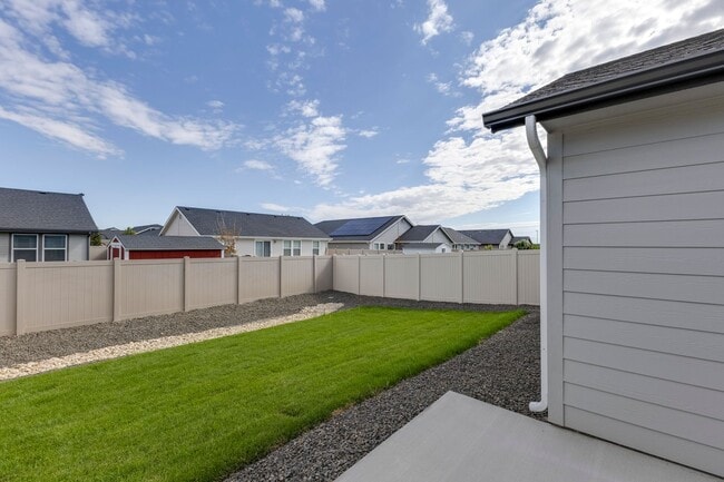 Photo - Charming Attached Townhome in Nampa at an Incredible Price!