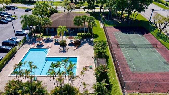 Photo - 10825 SW 112th Ave Unit 117