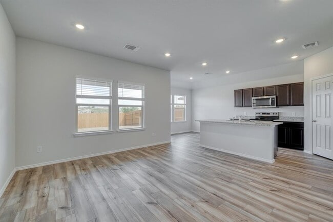 Photo - 167 McNamara Ct