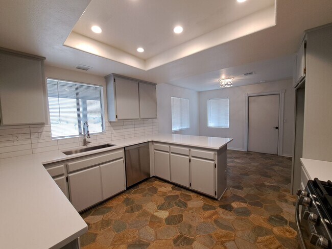 Photo - Beautifully Updated 3/2 in Yucca Valley!