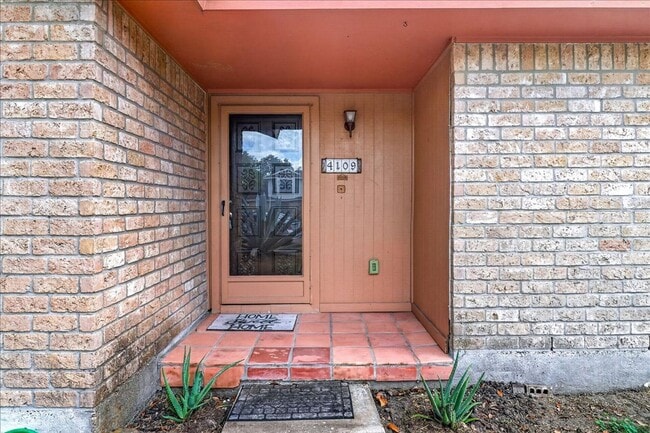 4109 Fonvilla Cir