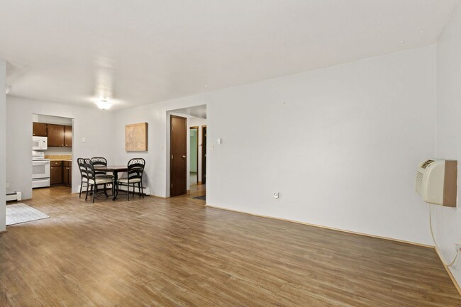 Photo - 2 Bedroom, 1 Bathroom Apartment.