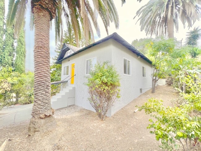 Photo - 6146 1/2 Mesa Avenue