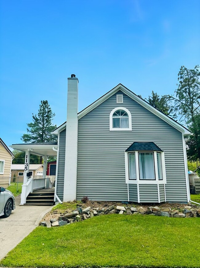 Photo - Gorgeous Kalispell home with Historical Charm