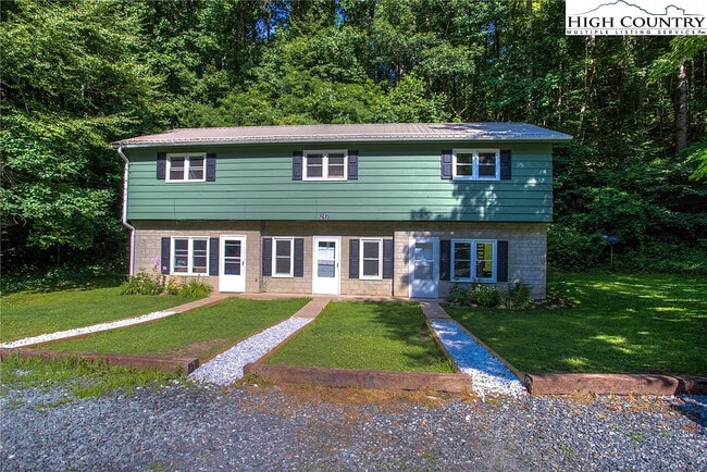 Building Photo - 247 Homespun Hills Rd Unit #3 Right