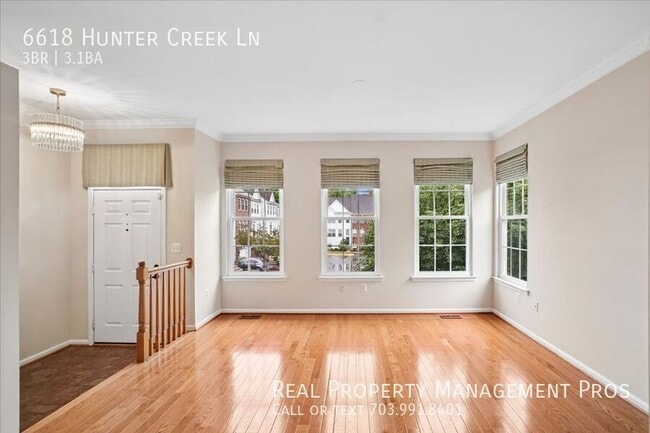 Photo - 6618 Hunter Creek Ln