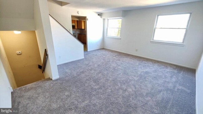 Photo - 6 Buttonwood Rd