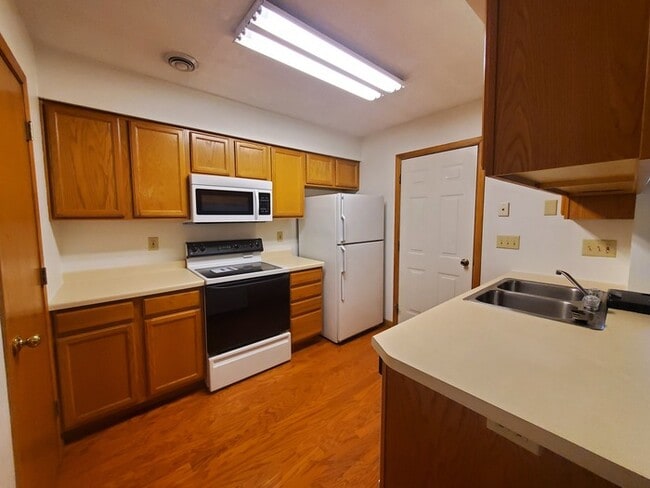 Photo - Meadowbrook Townhomes