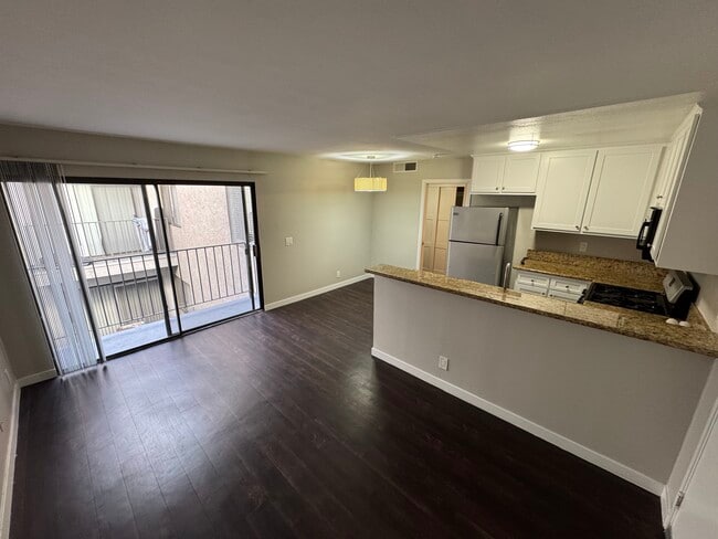 Photo - 1400 Edgemont