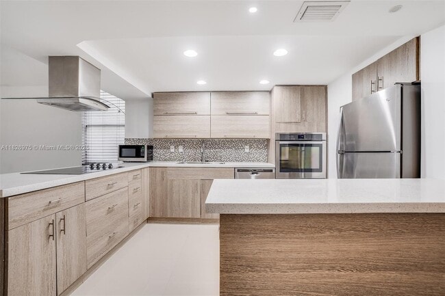 Photo - 20350 W Country Club Dr Unidad 120-4 Rental