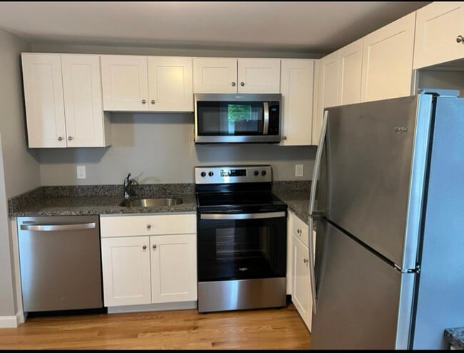 72-74 3rd St Unit 7