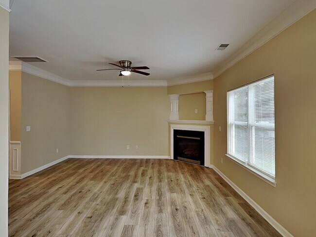 Photo - Apply Now! Casa