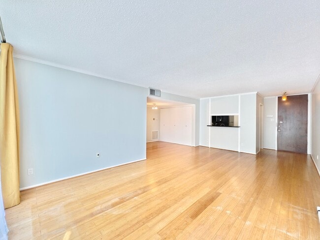 Photo - 3614 Montrose Blvd Unit 404