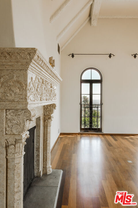 Photo - 1302 N Sweetzer Ave Unit 2