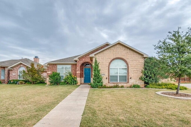 Building Photo - Gorgeous Home in Lubbock-Cooper ISD