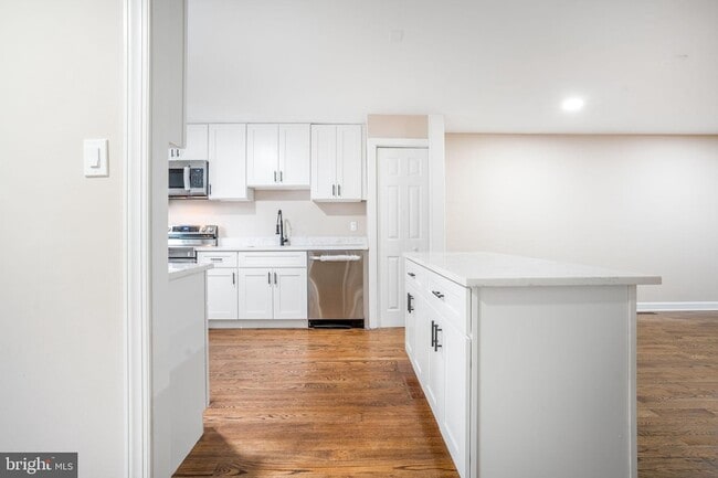 Photo - 3671 Waterwheel Square