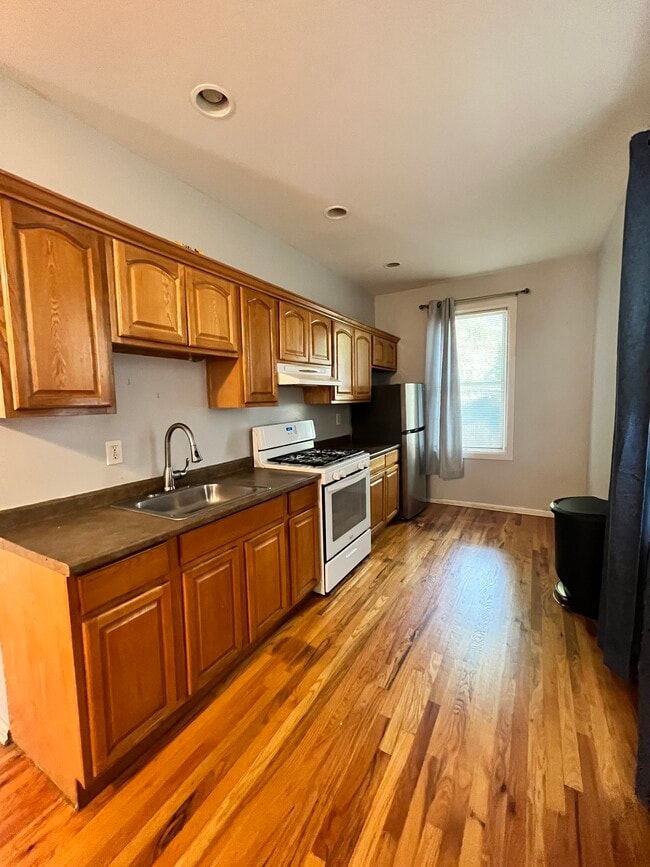 Photo - 50 Gates Ave Unidad 2