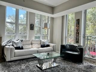 Photo - 1350 Main St Unidad 204