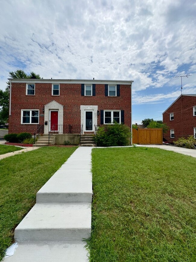 Building Photo - 205 Sipple Ave