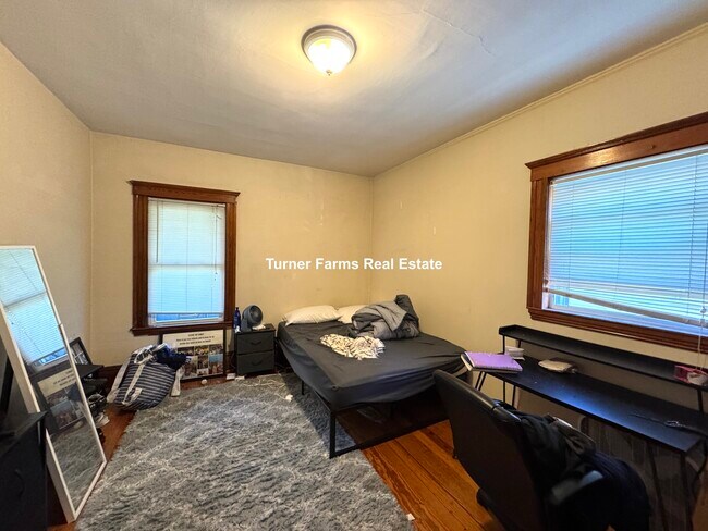 Photo - 258 Boston Ave