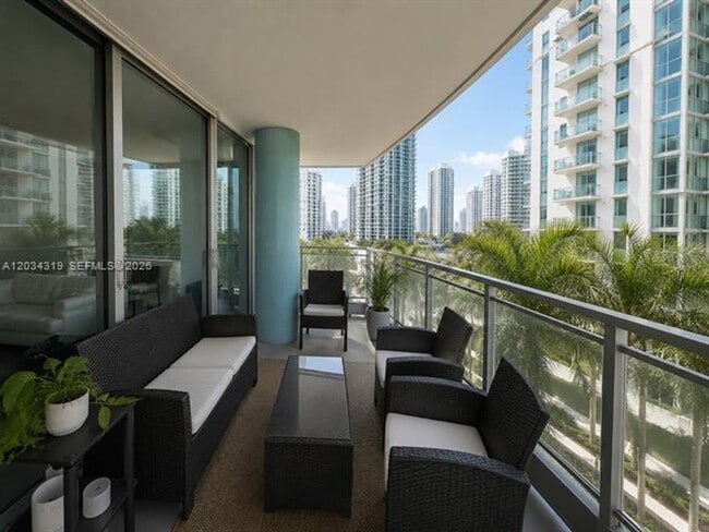 Photo - 90 SW 3rd St Unidad 90 SW 3rd St # 1413