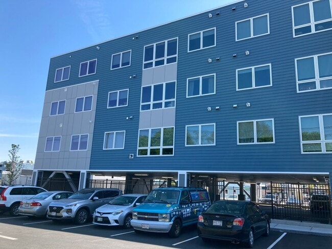 Photo - University Square South