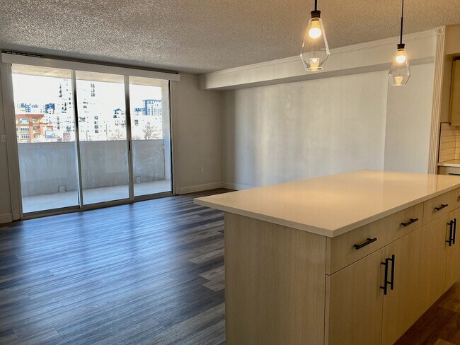 Photo - AVAILABLE NOW! Recently remodeled condo on Cherry Creek Trail + Move in Special! Unit #404
