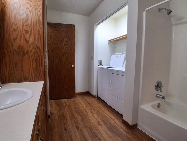 Photo - Candle Park West Townhomes - 1806 Unit 1806 35th Southwest A