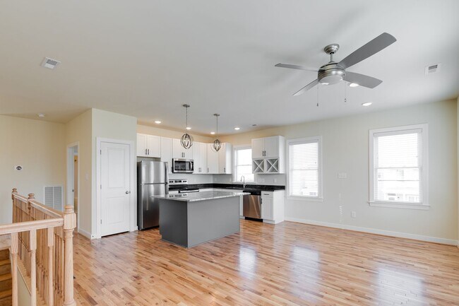 Photo - 1018 N 32nd St Unidad #2