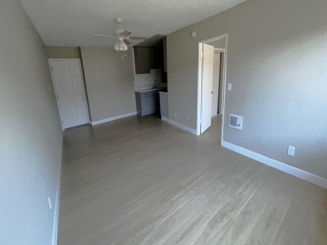 Photo - 8629 Willis Ave