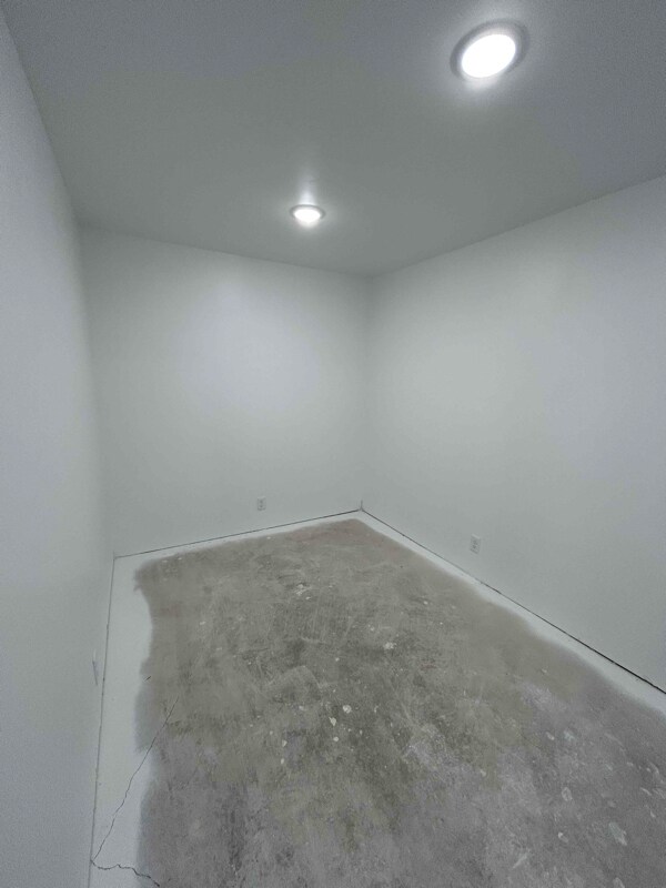 Photo - 2403 E 80 N Cir Unidad B