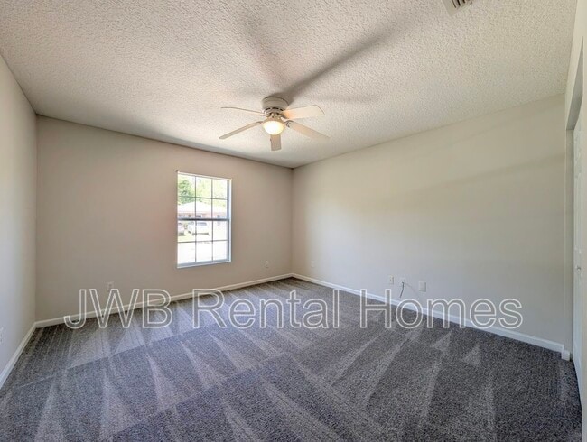 Photo - 4365 Melissa Ct W