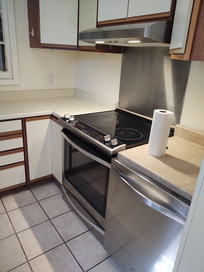 Photo - 827 W South St Unit 827