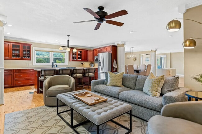 422 Crooked Creek Rd Unit SI ID1373203P