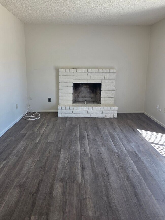 Photo - 7217 Cranbrook Ave